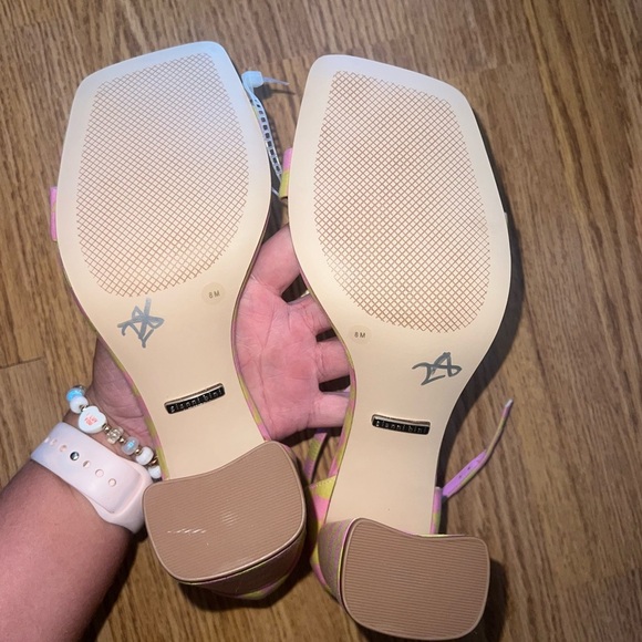 Gianni Bini Heels - Picture 3 of 3